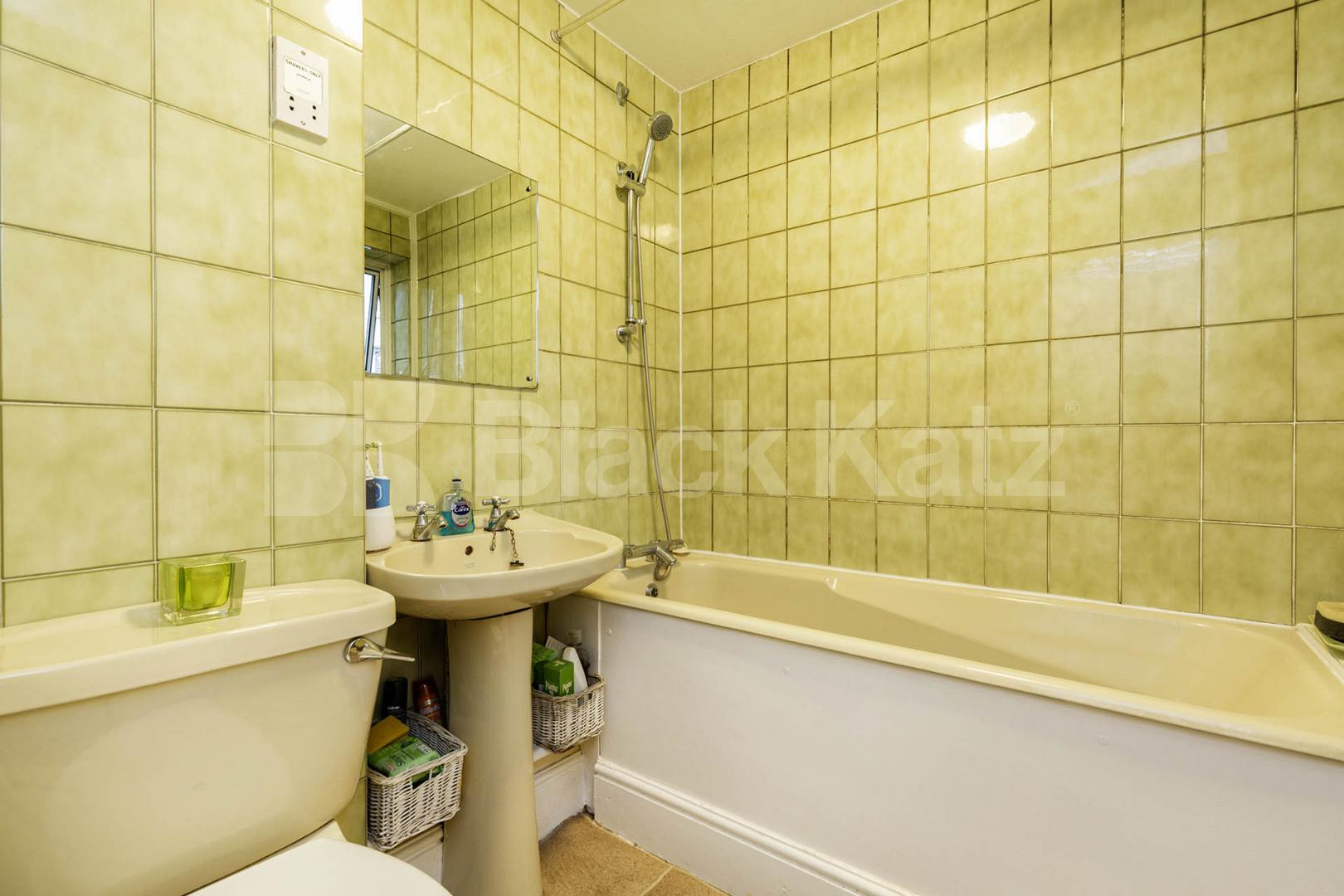 Arranged over two floors and overlooking the Regents Canal  Baring Street, Shoreditch Park